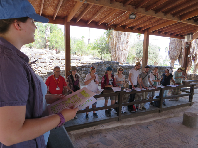 Referat in der Synagoge von Hammas Tiberias