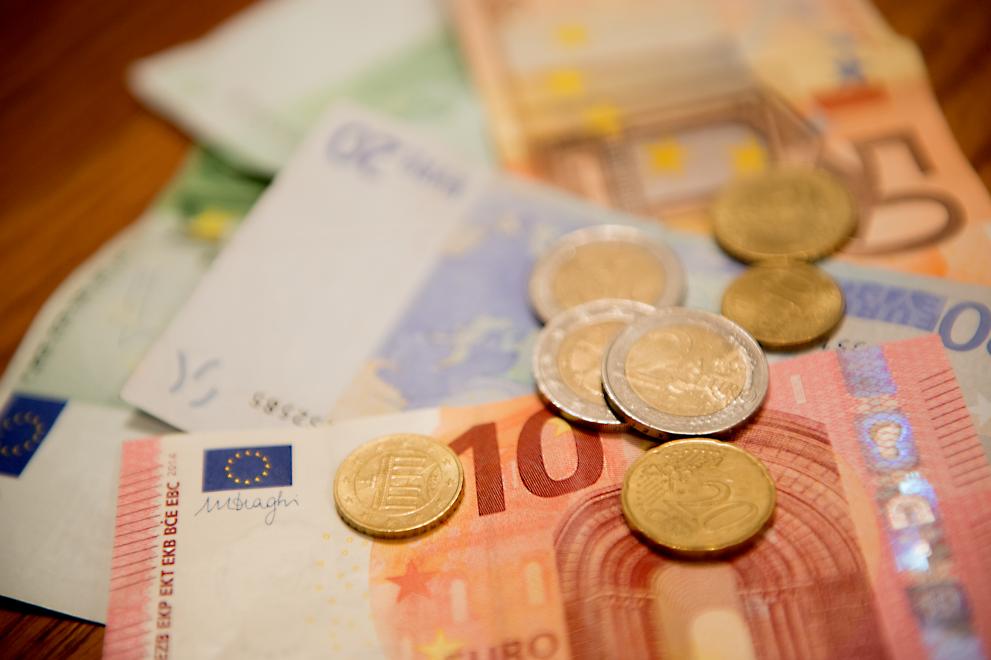 Euro-Scheine und -Cents 
