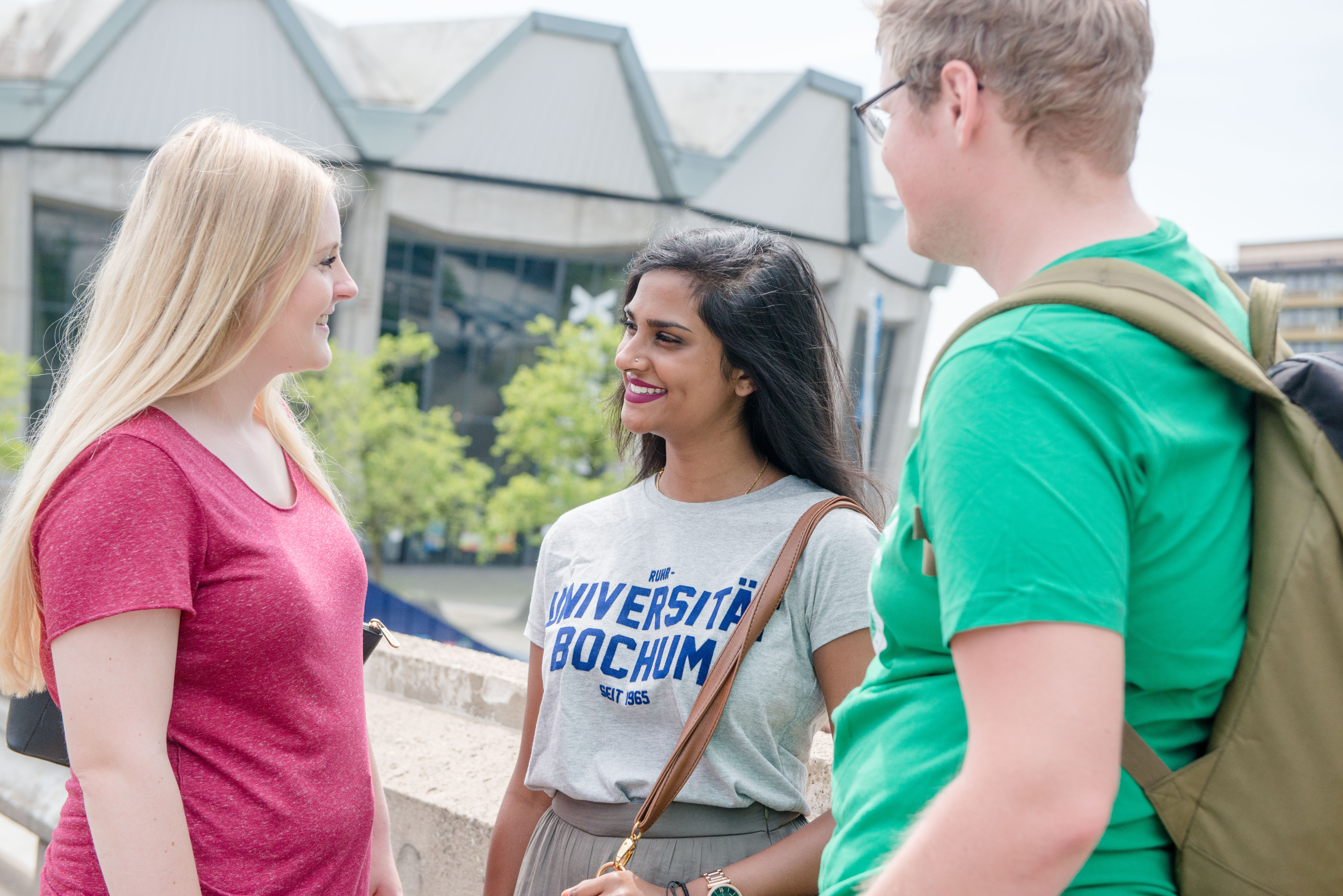 Studierende auf dem RUB-Campus