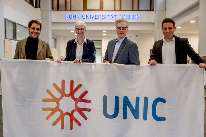 Neuer Geo-Studiengang: Gruppenbild
