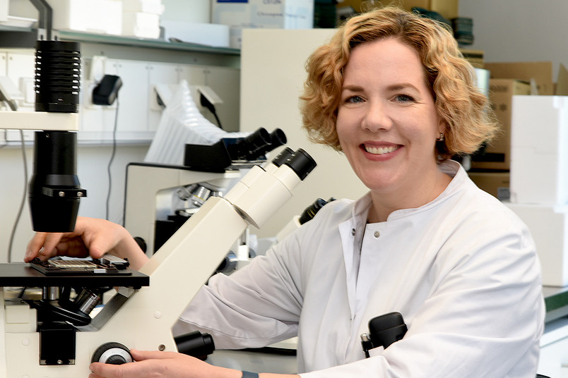  Christina Scheel arbeitet im St. Josef Hospital, das zum Universitätsklinikum der Ruhr-Universität Bochum gehört.
