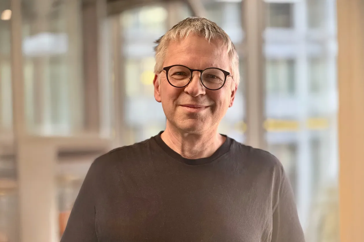 Porträt des Mathematikers Jörg Härterich
