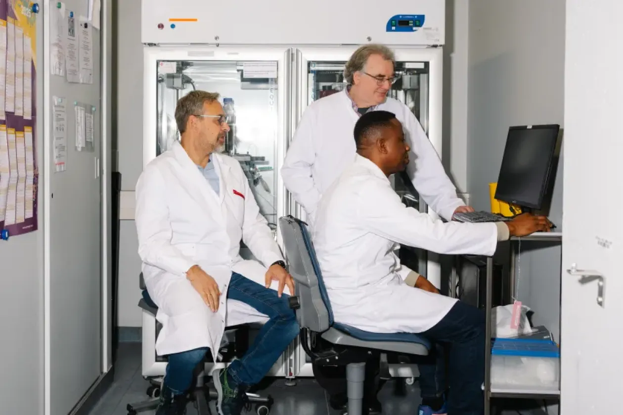 Neue Qualitätskontrolle in Hefeperoxisomen entdeckt