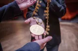 Rektorkette mit Universitätssiegel