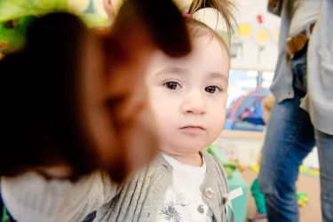 Kind in der Kindertagesstätte UniKids