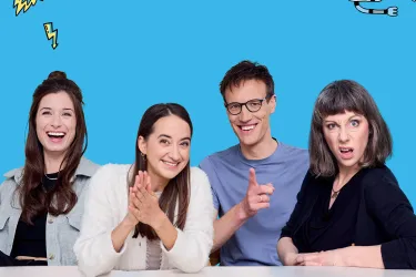 Gruppenbild mit 4 Menschen