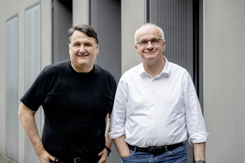 Der Bochumer Rektor Prof. Dr. Martin Paul (links) und der Dortmunder Rektor Prof. Dr. Manfred Bayer (rechts)